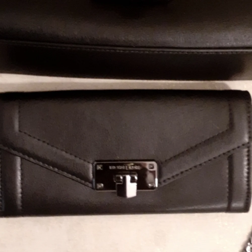 MICHAEL KORS PURSE N WALLET CROSSBODY SET - Picture 4 of 12